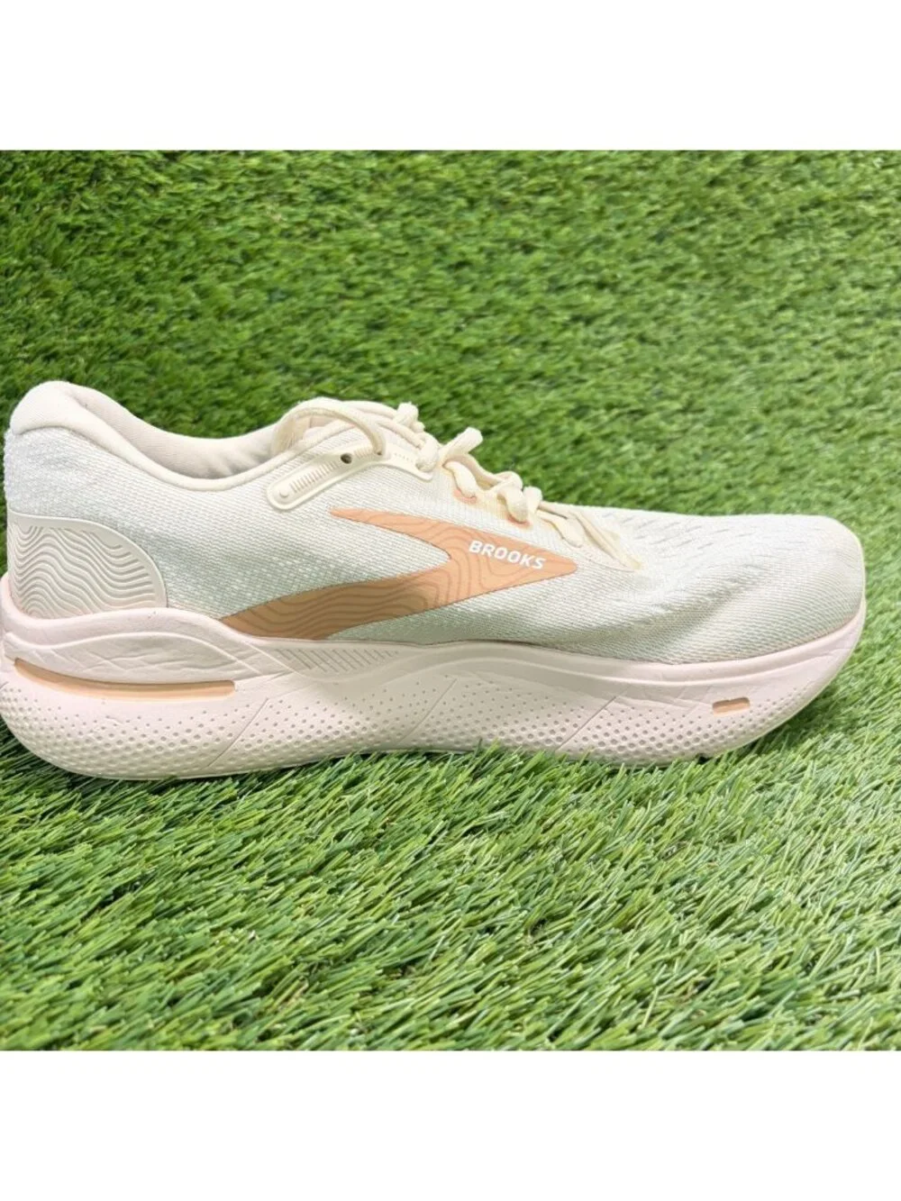 Brooks wear soles